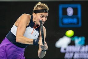 包含科维托娃连续三场比赛得分超过势不可挡，澳大利亚队挑战极限！的词条爱游戏手游推荐