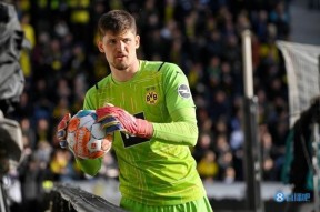 多特蒙德巨星伤愈复出即破门，全场球迷沸腾，决定国家音乐.