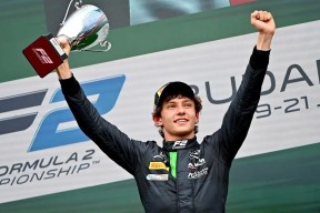 Scout在巴塞罗那比赛中夺冠，领先优势明显引发热议！爱游戏官网