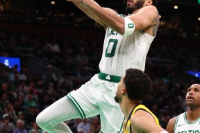 赛前波士顿凯尔特人备战NBA季后赛，防线松动细节曝光，态度坚定，纪律约束更严格的简单介绍爱游戏APP下载